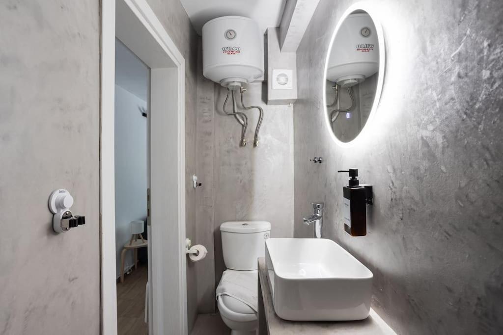 New City Studio In Thessaloníki Luaran gambar